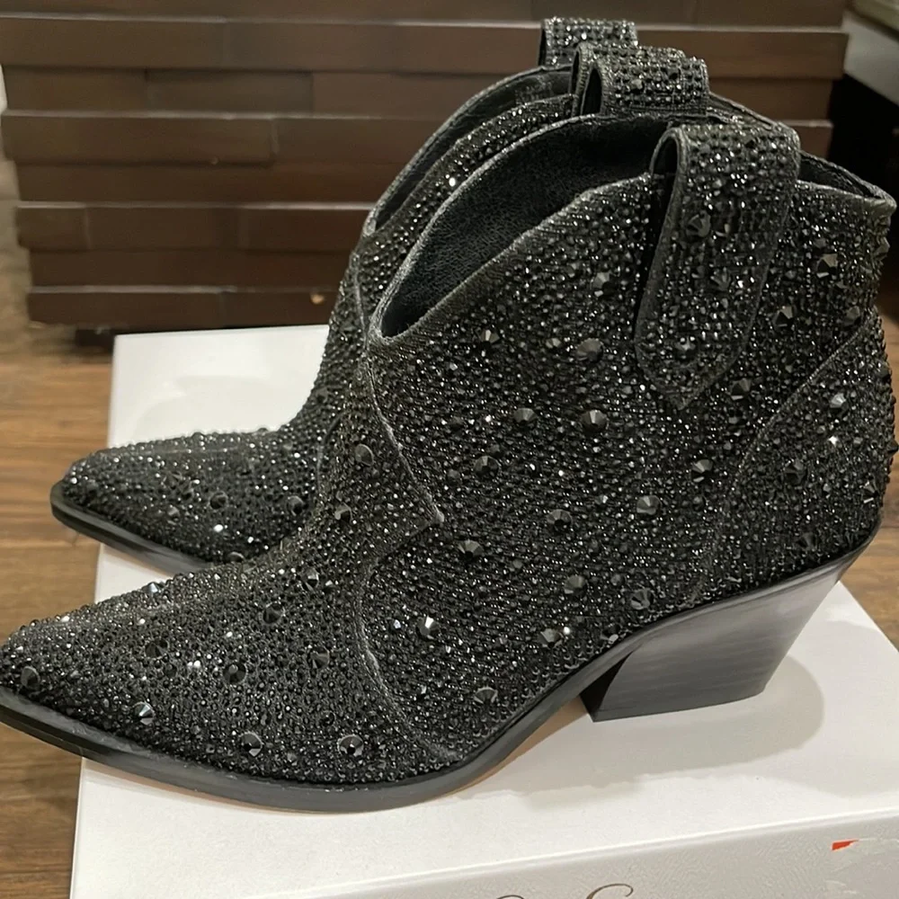 Jessica Simpson  Zadie Bootie Size 5.5